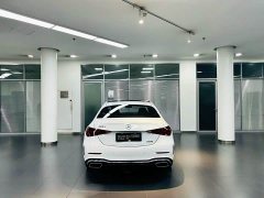 Mercedes-Benz C-Class facelift three C 260 L sports version - фото 5
