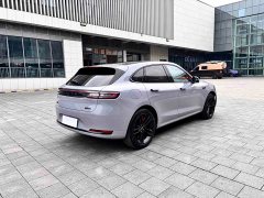 AITO Wenjie M5 extended range Ultra four-wheel drive version - фото 5