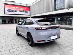 AITO Wenjie M5 extended range Ultra four-wheel drive version - фото 6
