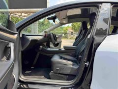 Tesla Model Y Standard Range Edition - фото 15