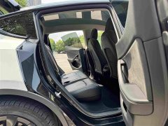 Tesla Model Y Standard Range Edition - фото 18