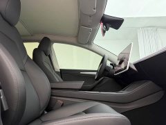 Tesla Model Y Edition - фото 18