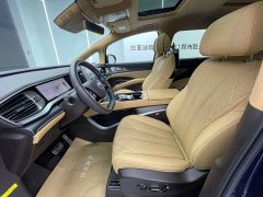 Denza D9 DM-i smart driving version 1020 four-wheel drive flagship - фото 5