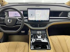 Denza D9 DM-i smart driving version 1020 four-wheel drive flagship - фото 8