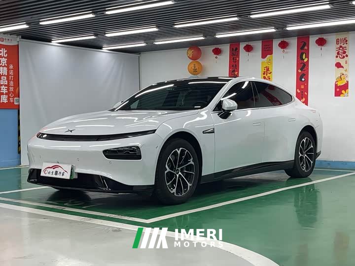 Xpeng P7 670N - автомобиль из Китая