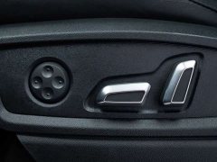 Audi Q5L 40 TFSI Luxury Version - фото 11