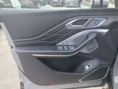 Hongqi HS7 PHEV 2.0T PHEV four-wheel drive flag collar version 6 seats - фото 14