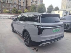 Hongqi HS7 PHEV 2.0T PHEV four-wheel drive flag collar version 6 seats - фото 4