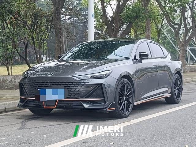 Changan UNI-V 1.5T Edition - автомобиль из Китая