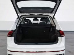 Volkswagen L 330TSI 2WDR-Line Edition - фото 16