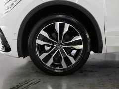 Volkswagen L 330TSI 2WDR-Line Edition - фото 17