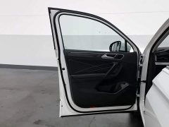 Volkswagen L 330TSI 2WDR-Line Edition - фото 8