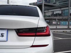 BMW 3 330i M - фото 8