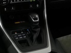 Toyota RAV4 2.0L CVTAWDPlus Edition - фото 13