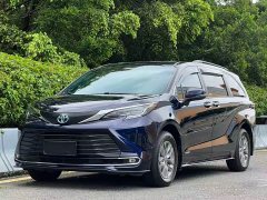 Toyota SIENNA XSE 25th Anniversary Edition - фото 1