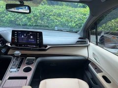 Toyota SIENNA XSE 25th Anniversary Edition - фото 14