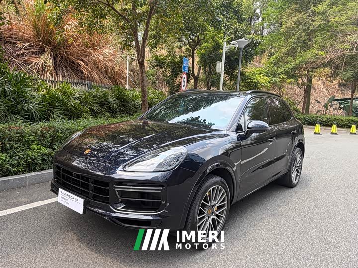 Porsche Cayenne 3.0T Platinum Edition - автомобиль из Китая