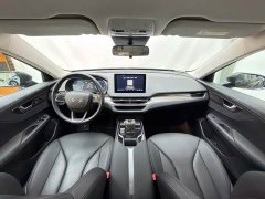 Hongqi E-QM5 Edition - фото 9