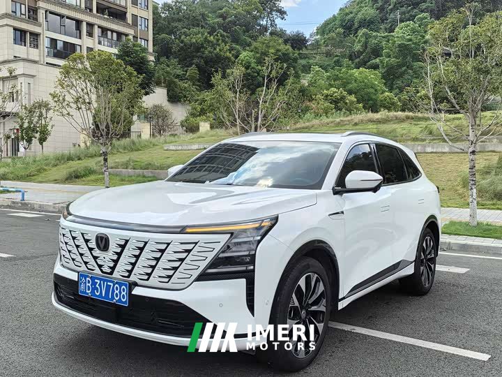 Changan CS75PLUS UItra 2.0T Version - автомобиль из Китая