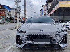 Changan UNI-V 1.5T Premium Version - фото 1