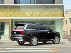 Hongqi Golden Sunflower Guoyao 2022 4.0T Monarch Flagship Edition 4 seats - фото 3