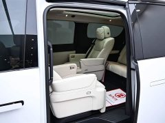 Li Auto Ideal MEGA Home Family Special Edition - фото 14