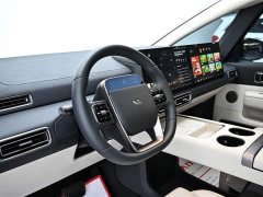 Li Auto Ideal MEGA Home Family Special Edition - фото 19