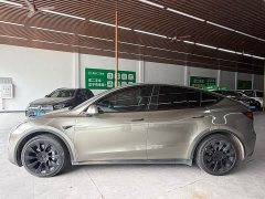 Tesla Model Y Edition - фото 2