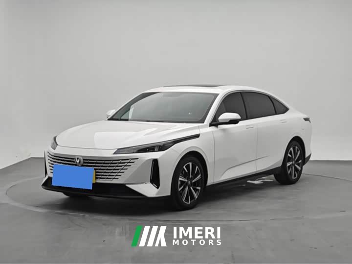 Changan NE 1.5T GDI DCT Version - автомобиль из Китая