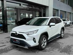 Toyota RAV4 Rongfang 2.0L CVT two-wheel drive fashion version - фото 1