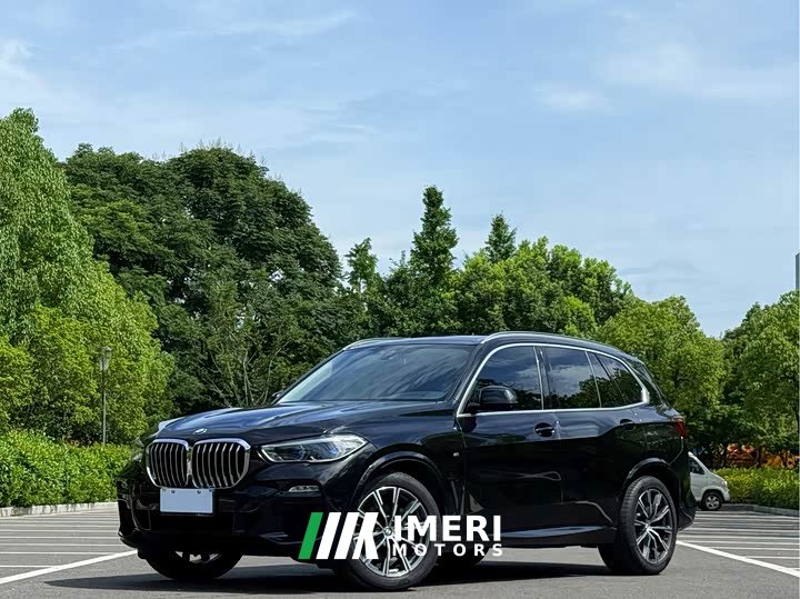 BMW X5 xDrive40i M - автомобиль из Китая