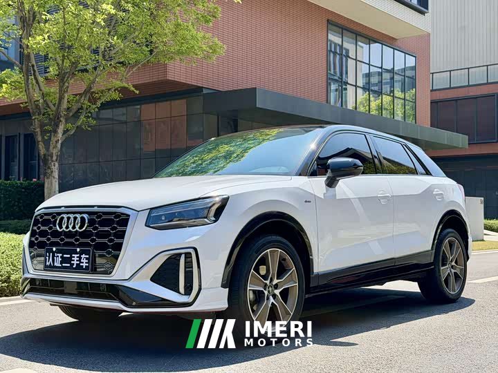 Audi Q2L 35 TFSI luxury and dynamic - автомобиль из Китая