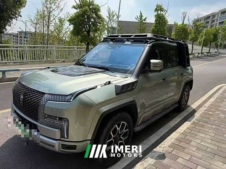 Yangwang U8 Off-Road Edition - автомобиль из Китая