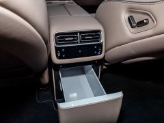 Li Auto Ideal i6 two-wheel drive standard version - фото 13