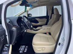Toyota Alphard 2021 Hybrid 2.5L Luxury - фото 13