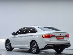 Volkswagen Sagitar 280TSI DSG surpasses Lite version - фото 6