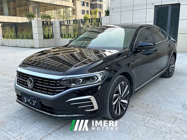 Volkswagen 330TSI Luxury Edition - автомобиль из Китая
