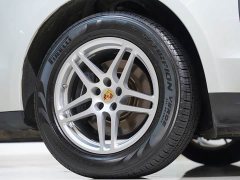 Porsche Macan 2.0T - фото 9