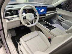 Lynk & Co Touron 2025 Touron Pro 450TSI four-wheel drive vertical version - фото 6