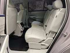 Lynk & Co Touron 2025 Touron Pro 450TSI four-wheel drive vertical version - фото 9