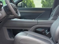 Lynk & Co eπ008 210Max extended range version 6 seats - фото 10