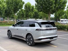 Lynk & Co eπ008 210Max extended range version 6 seats - фото 8