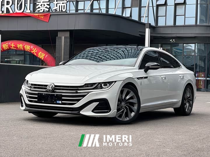 FAW-Volkswagen CC 380TSI eye-catching version