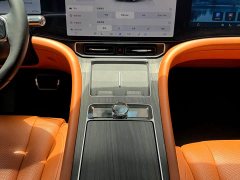 AITO M9 EREV Ultra 42kWh 6-Seater - фото 12
