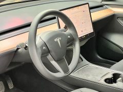 Tesla Model 3 2022 rear-wheel drive version - фото 5