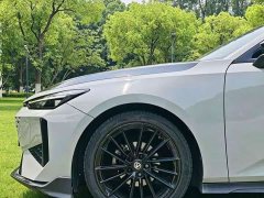 Changan UNI-V 1.5T Deluxe Version - фото 2