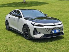 Changan UNI-V 1.5T Deluxe Version - фото 3