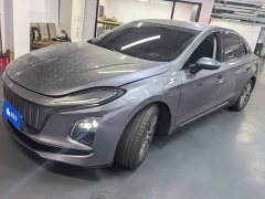 Hongqi E-QM5 610km PLUS - фото 1