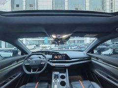 Changan UNI-V 1.5T Premium Version - фото 14