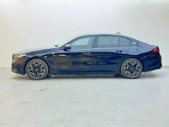 BMW i5 xDrive 50L M - фото 3